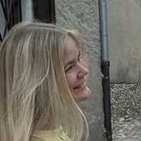 Софиакензле Голая