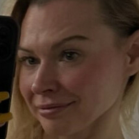 Sqauts_and_pizza Голая