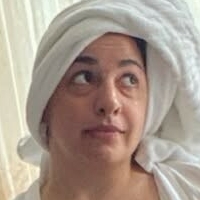 Суфие Мазинани Голая