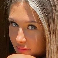 Талия Льюис-Коул Голая