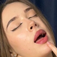 Виккаа Голая