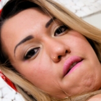 Юмэ Фариас Голая